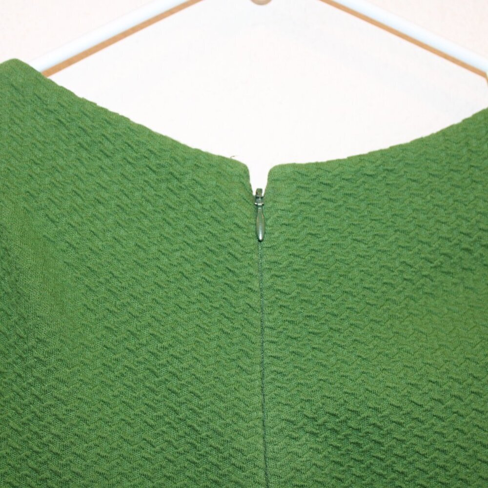 Ganni green textured business casual dress size medium above knee - Picture 4 of 9